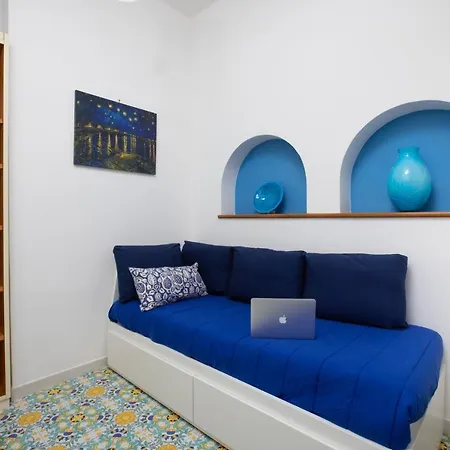 Brezza Marina-Authentic Sorrento Flat By The Beach Exterior photo