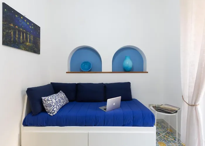 Brezza Marina-Authentic Sorrento Flat By The Beach